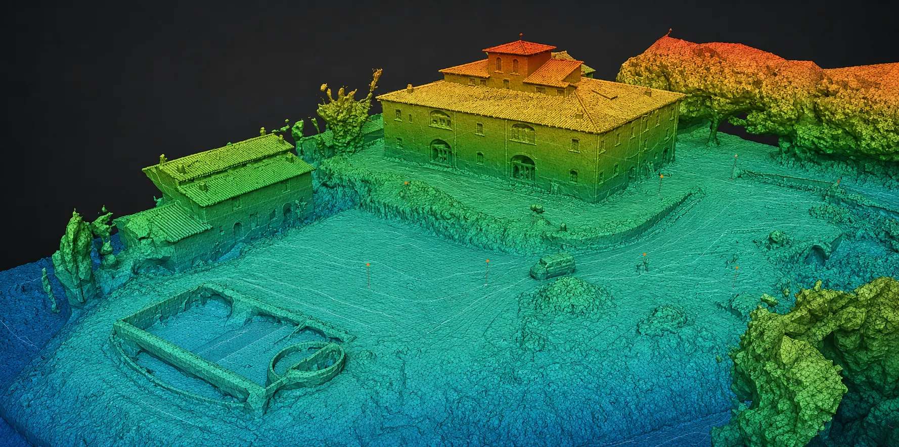 Modello digitale altimetrico di un complesso edilizio e del terreno con scala cromatica